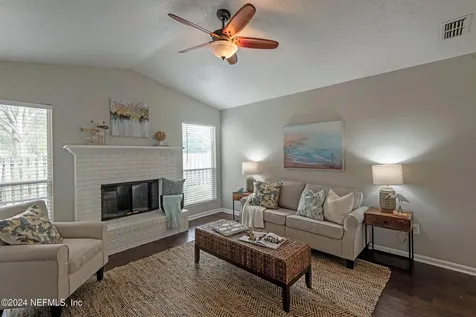 2768 Stonehedge Court S Jacksonville FL 32224