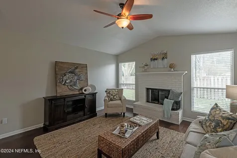 2768 Stonehedge Court S Jacksonville FL 32224
