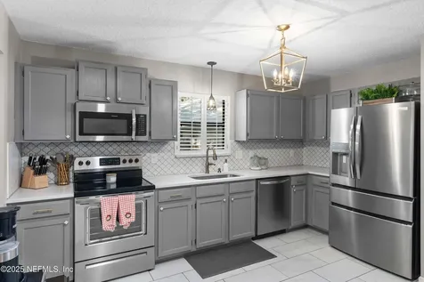 989 Ashington Lane Jacksonville FL 32221