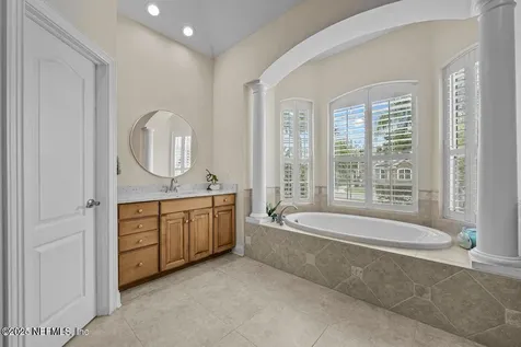 13815 Saxon Lake Drive Jacksonville FL 32225