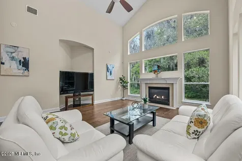 13815 Saxon Lake Drive Jacksonville FL 32225