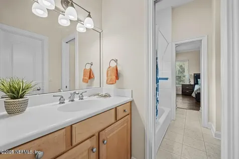 13815 Saxon Lake Drive Jacksonville FL 32225