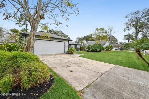 10257 Bear Valley Road Jacksonville FL 32257