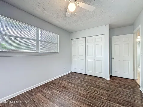 6642 Pinnochio Drive Jacksonville FL 32210
