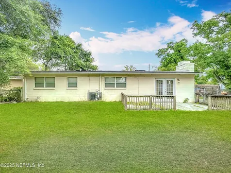 6642 Pinnochio Drive Jacksonville FL 32210