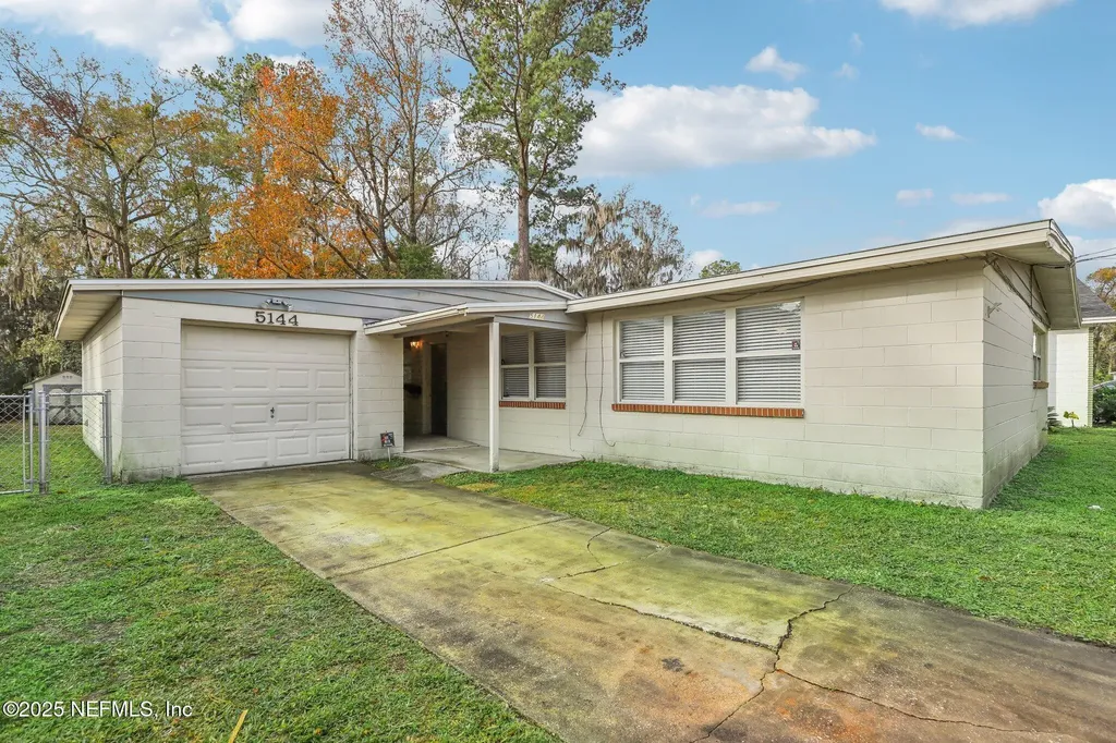 5144 South Pines Drive Jacksonville FL 32207