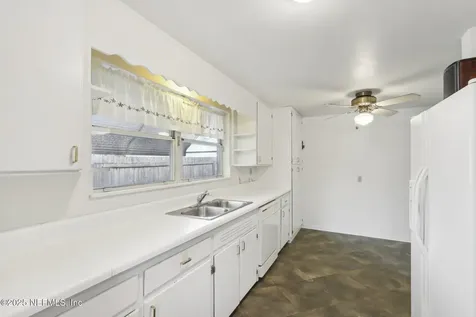5144 South Pines Drive Jacksonville FL 32207
