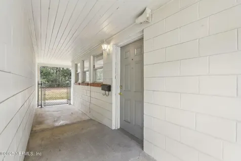 5144 South Pines Drive Jacksonville FL 32207