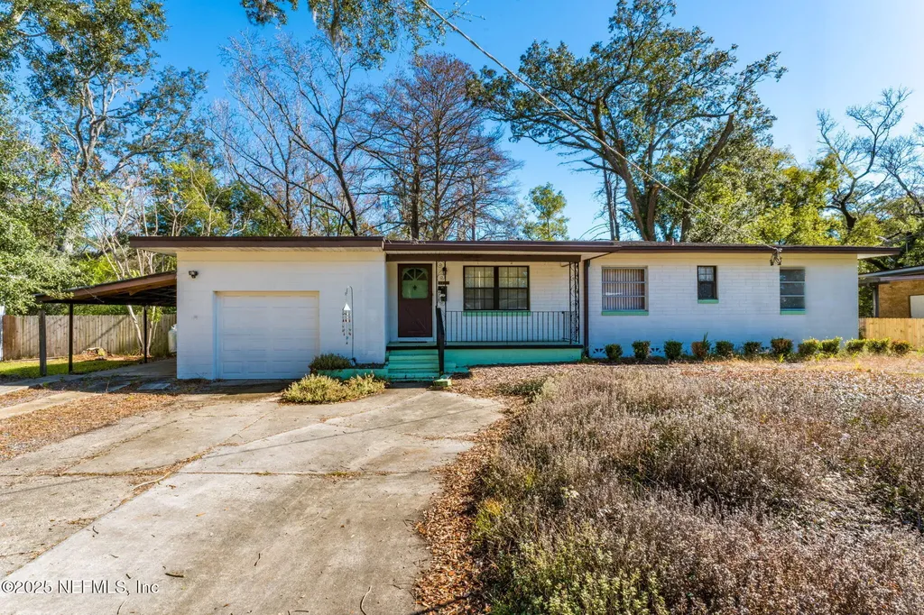 4731 Burgundy Road N Jacksonville FL 32210