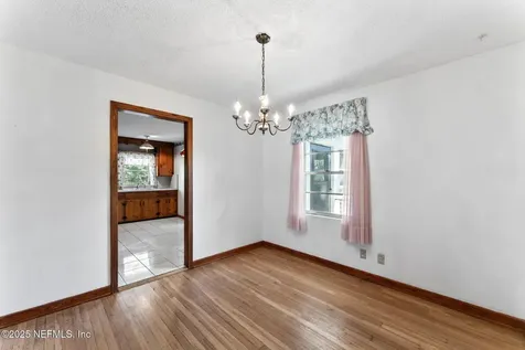 4731 Burgundy Road N Jacksonville FL 32210