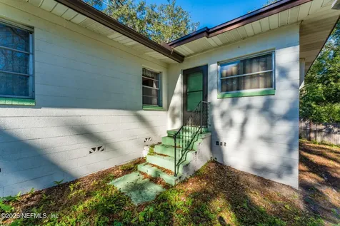 4731 Burgundy Road N Jacksonville FL 32210