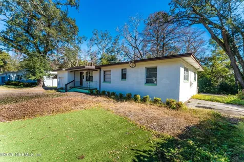 4731 Burgundy Road N Jacksonville FL 32210