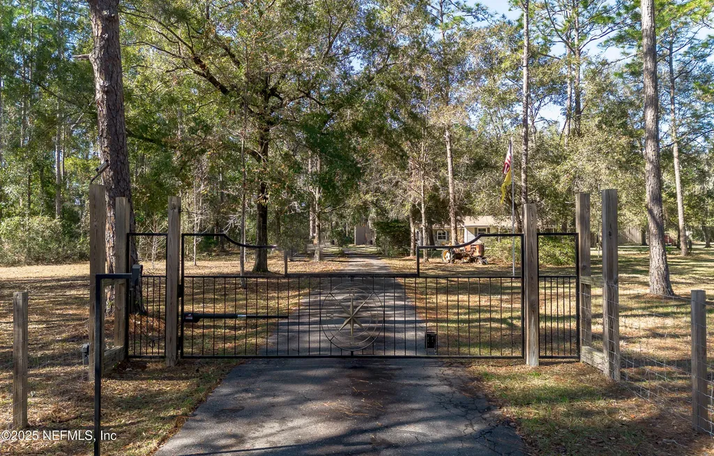 1620 County Road 315b Green Cove Springs FL 32043
