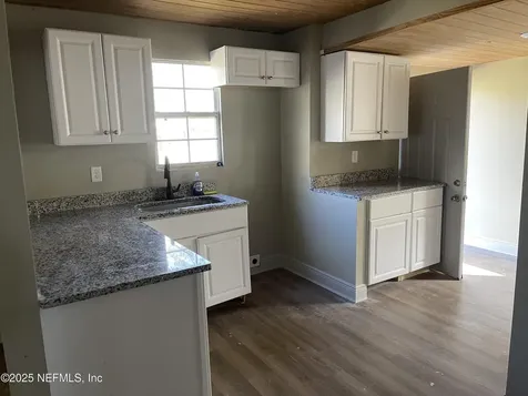 1056 Hood Avenue Jacksonville FL 32254