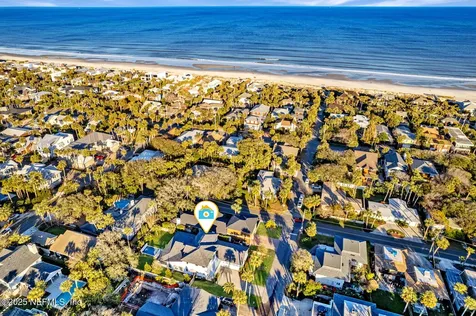 307 4th Street Atlantic Beach FL 32233