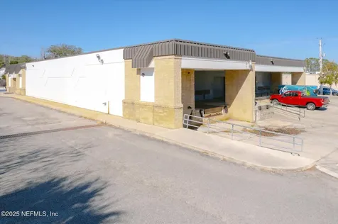 1825 Street Johns Avenue Palatka FL 32177