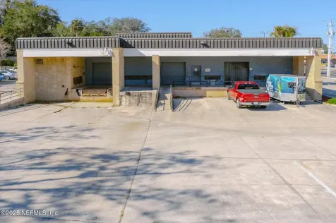 1825 Street Johns Avenue Palatka FL 32177