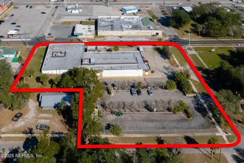 1825 Street Johns Avenue Palatka FL 32177