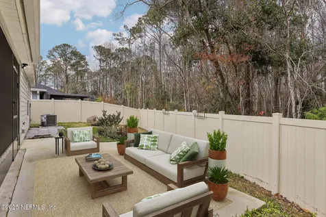 6425 Timber Cove Court Jacksonville FL 32218