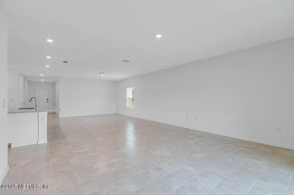 8112 Archibald Terrace Jacksonville FL 32219