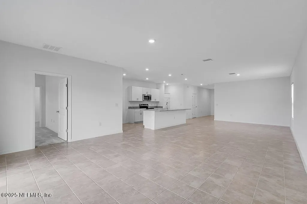 8112 Archibald Terrace Jacksonville FL 32219