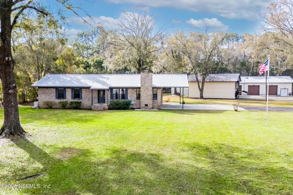1110 Carter Road Lawtey FL 32058