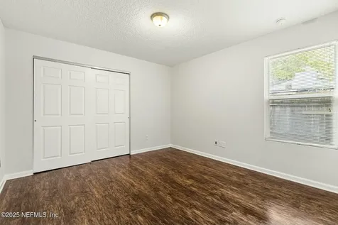 8516 Cocoa Avenue Jacksonville FL 32211