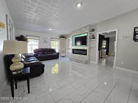 5825 Buckley Court Jacksonville FL 32244