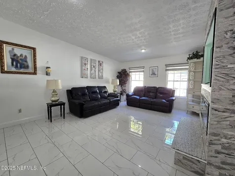 5825 Buckley Court Jacksonville FL 32244