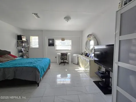 5825 Buckley Court Jacksonville FL 32244