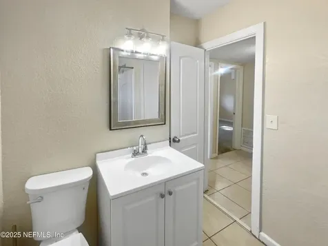 7437 Laura Street N Jacksonville FL 32208
