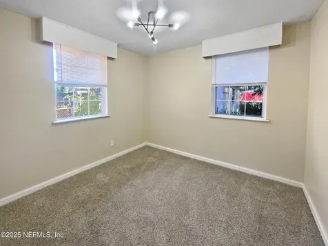 7437 Laura Street N Jacksonville FL 32208