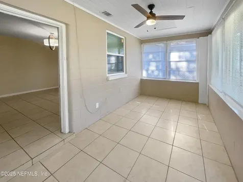 7437 Laura Street N Jacksonville FL 32208