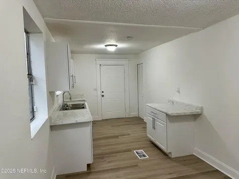 2184 W 45th Street Jacksonville FL 32209