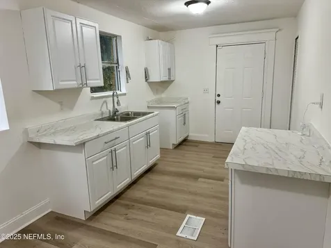 2184 W 45th Street Jacksonville FL 32209