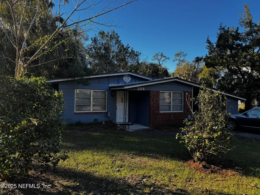 204 Holden Road Palatka FL 32177