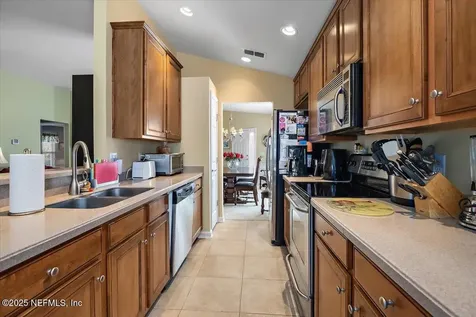 9126 Honeybee Lane Jacksonville FL 32256