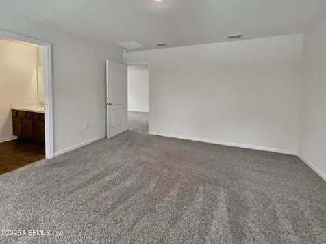 5823 Calvary Drive Jacksonville FL 32244