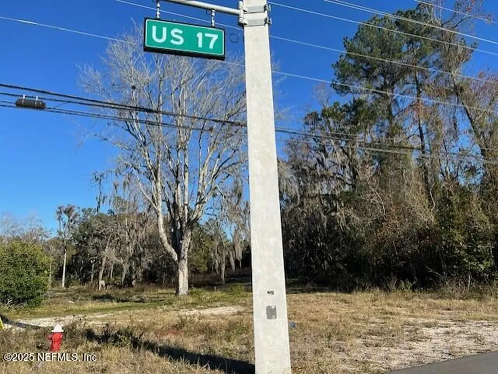 3263 Us Highway 17 Green Cove Springs FL 32043