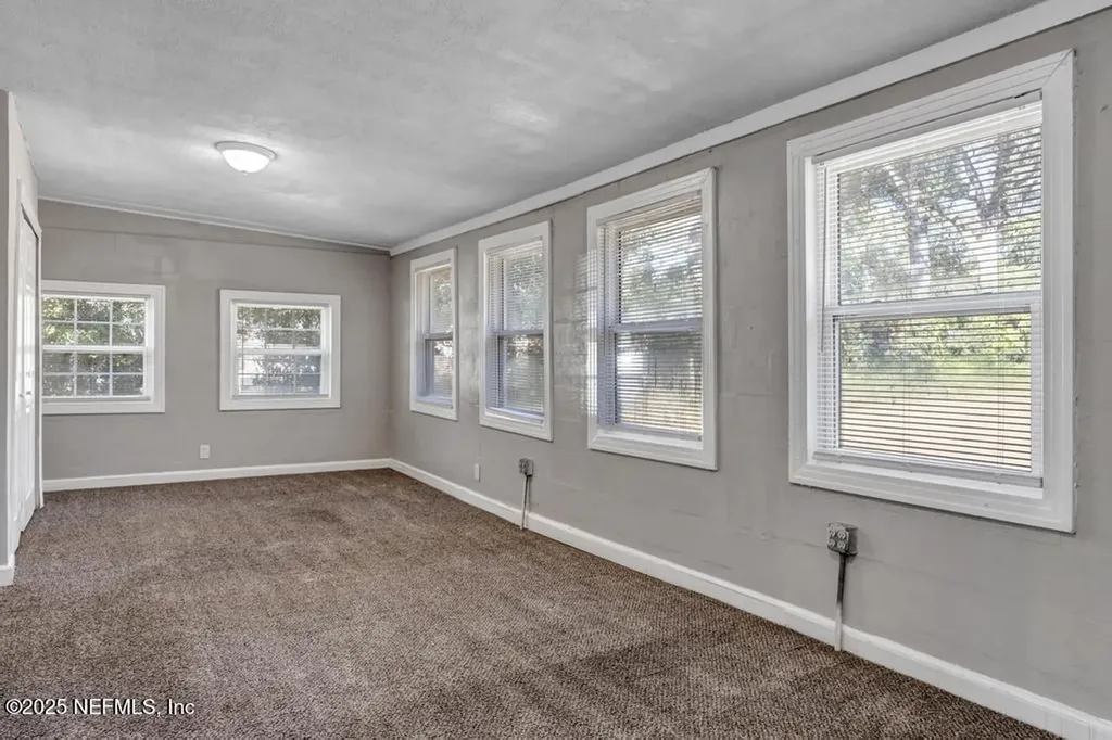 7881 Paul Revere Drive Jacksonville FL 32208