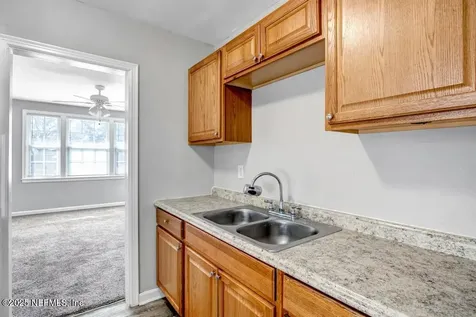 7881 Paul Revere Drive Jacksonville FL 32208