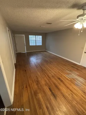 1330 Magnolia Circle E Jacksonville FL 32211