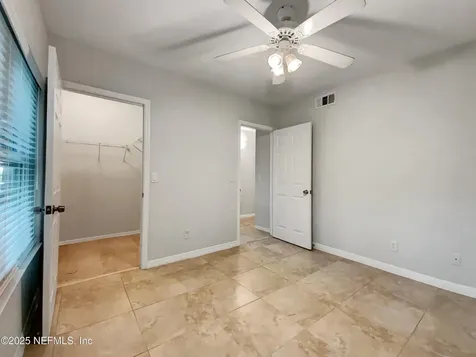 1800 The Greens Way Jacksonville Beach FL 32250