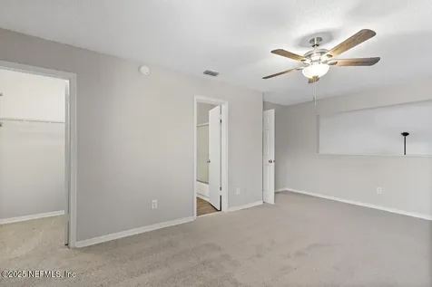 7629 Melissa Court N Jacksonville FL 32210