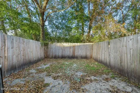 7629 Melissa Court N Jacksonville FL 32210