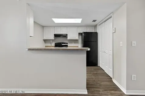 7629 Melissa Court N Jacksonville FL 32210