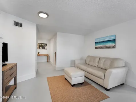 234 River Hills Drive Jacksonville FL 32216