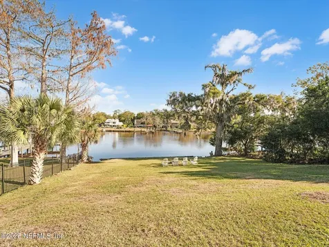 234 River Hills Drive Jacksonville FL 32216