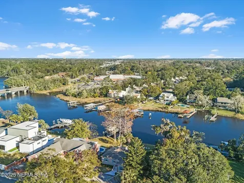 234 River Hills Drive Jacksonville FL 32216