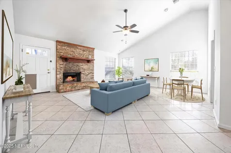 4625 Meadow Run Place Jacksonville FL 32217